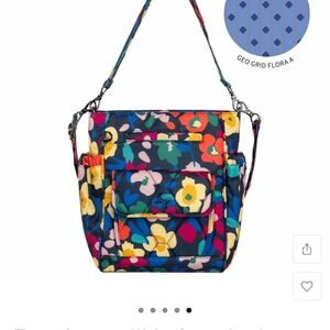 Lug Toss Crossbody Bag - Wildflower XL Navy